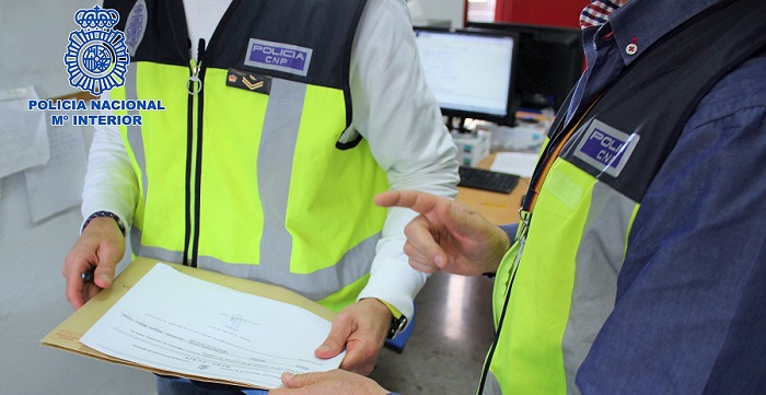 La Policía Nacional desarticula una organización criminal dedicada a regularizar ilegalmente ciudadanos extranjeros.jpg