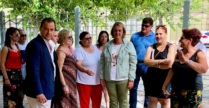 La alcaldesa anuncia su intención de concluir el arreglo de La Fabriquilla, pendiente desde hace cuatro años.jpg