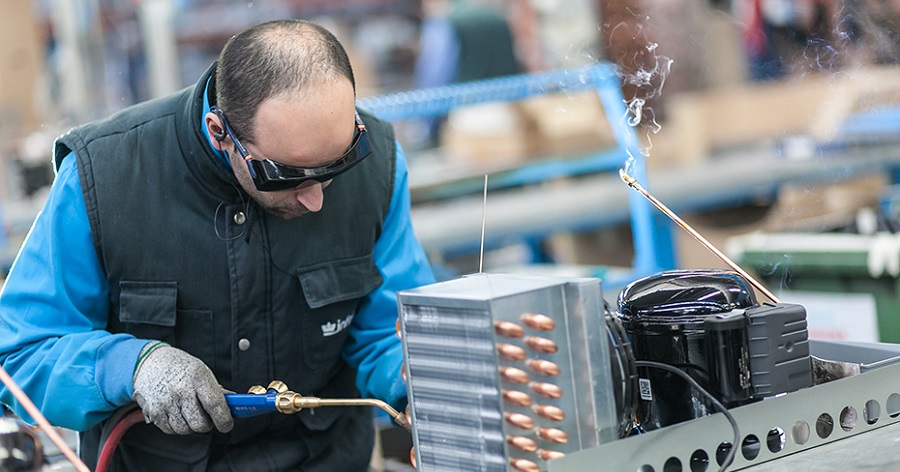 La producción industrial de Andalucía se incrementa hasta el 2,1% en junio con respecto a hace un año.jpg
