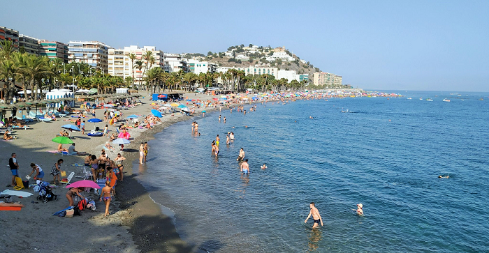 Playa de Puerta del Mar en Almuñécar.png