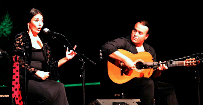 Emotivo homenaje a Manuel Rodríguez 'El Ruso' en la VIII Velada Flamenca de La Herradura