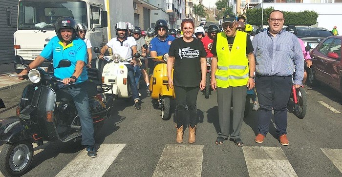 Más de un centenar de motos se reúnen en Salobreña en la sexta concentración del Classic Club Salubinia.jpg