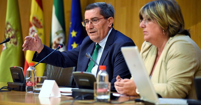 La Diputación de Granada reúne a los municipios para coordinar medidas contra la despoblación.jpg