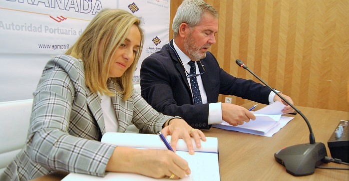 La Junta va a solicitar al Gobierno de España la conexión ferroviaria entre Granada y el Puerto de Motril.jpg