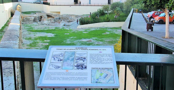 Acueducto de la Carrera Almuñécar.jpg