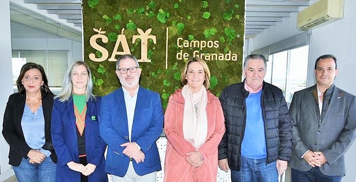 La alcaldesa alaba la capacidad de adaptación de las sociedades agrarias de la Comarca a “los nuevos tiempos”.jpg