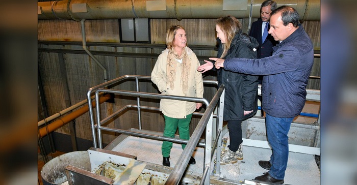 La alcaldesa destaca la labor que realiza la EDAR Motril-Salobreña en la depuración de aguas residuales.jpg