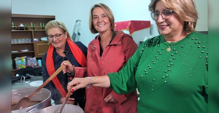 La alcaldesa participa en los actos organizados en Carchuna-Calahonda con motivo de la Fiesta de Otoño.jpg