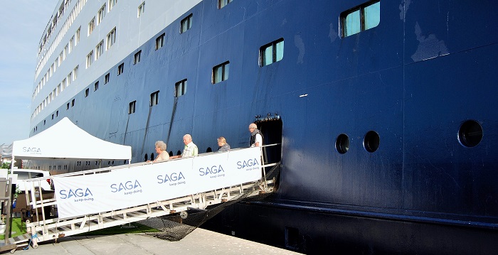 Motril, uno de los tres puertos españoles de escala del crucero Saga Sapphire.jpg