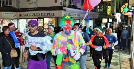 Almuñécar se volcó con la X San Silvestre Solidaria.jpg