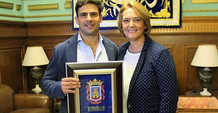 El Francisco Hernández luce su orgullo motrileño en el escenario del rugby internacional.jpg
