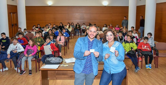 El pleno infantil de Motril expresa su compromiso con el medio ambiente.jpg