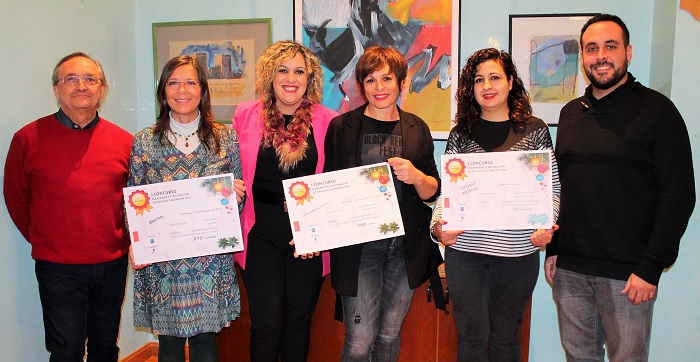 Entregados los premios del Concurso de Escaparates de Navidad de Salobreña.jpg