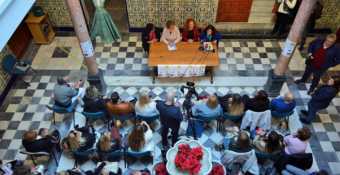 La alcaldesa de Salobreña espera que se estrechen las líneas comerciales con el Norte de África.jpg