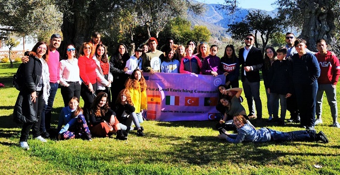 Alumnos y profesores de Turquía, Portugal e Italia visitan Órgiva gracias a un proyecto Erasmus+