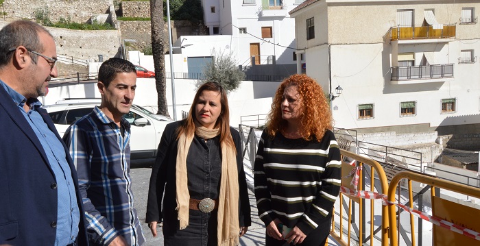 El Ayto. de Salobreña ultima detalles en la plaza del Antiguo Mercado para convertirlo en un mirador