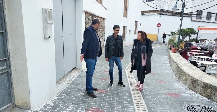 El Ayuntamiento de Salobreña arregla la calle Ramblilla de La Caleta con una inversión de 45.000 euros