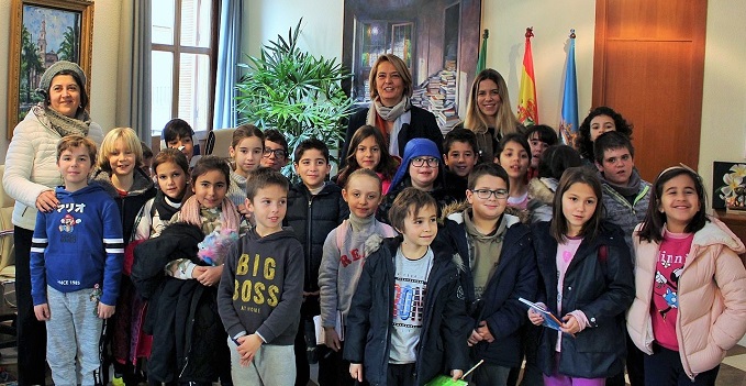 El 'cole' se traslada al Ayuntamiento de Motril