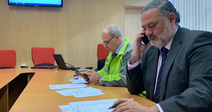 El delegado del Gobierno, Pablo García, coordina los trabajos del 112 en Granada