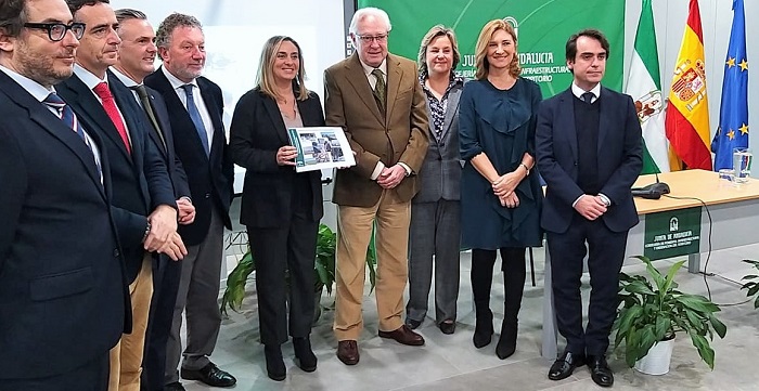 El Metro de Granada transportó en 2019 a 11,7 millones de pasajeros, un 15% más