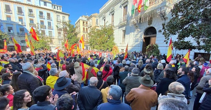 En las concentraciones de España Existe se reclama un Gobierno que respete la Constitución y la Soberanía Nacional.jpg