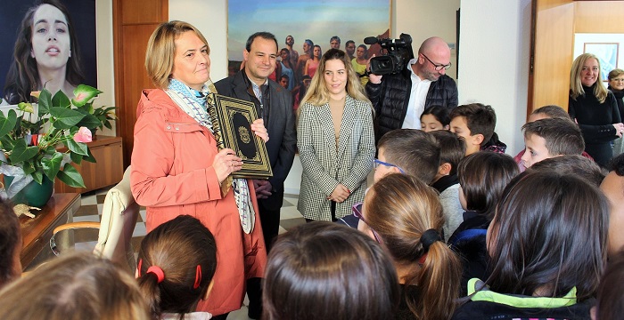 Los escolares motrileños “descubren” la historia de su ayuntamiento.jpg