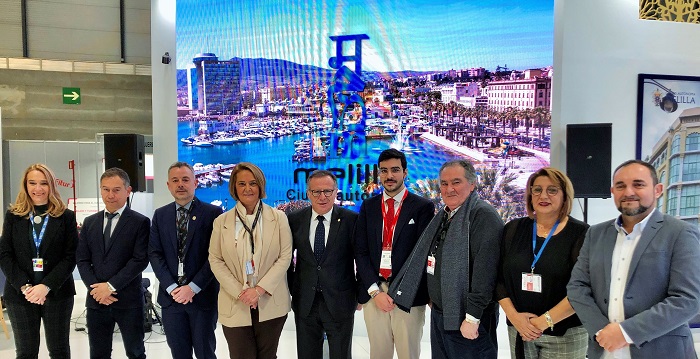 Motril y la ciudad de Melilla acuerdan en Fitur nuevos lazos de promoción turística y de colaboración ‘fraternales’