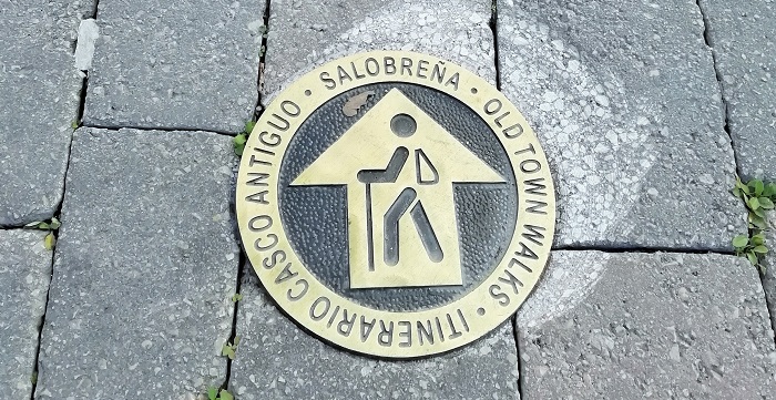 Nueva señalización turística horizontal en el casco histórico de Salobreña