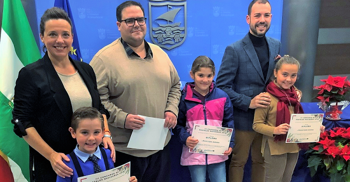 Un dibujo de Victoria Guidet Jerónimo gana el III Concurso de Postales Navideñas de Almuñécar.png