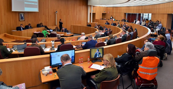 El pleno de la Diputación aprueba una inversión de 1,8 millones en caminos rurales que beneficia a 61 municipios