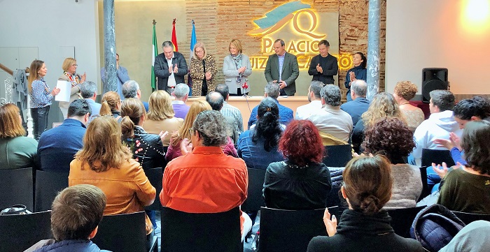 La alcaldesa preside el acto de toma de posesión de ocho trabajadores del Ayuntamiento de Motril