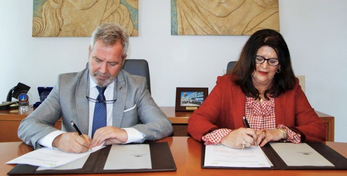 Motrilport firma un convenio con Granada Internacional para ayudar en la internacionalización de las empresas