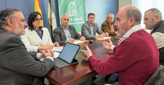 Pablo García se compromete con agricultores y ganaderos de la provincia a trasladar sus propuestas al Gobierno