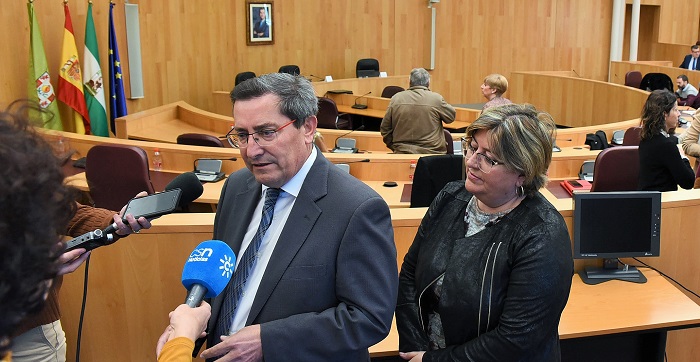 Una treintena de municipios solicita a la Diputación asistencia para la apertura de locales multiservicios