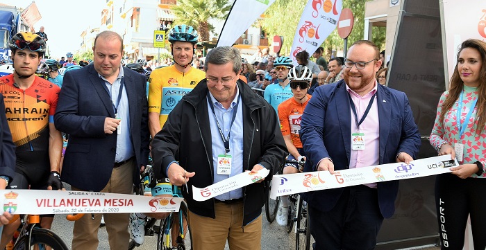 Villanueva Mesía, salida de la cuarta etapa de la Vuelta Ciclista a Andalucía