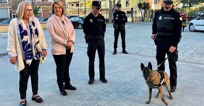 La Policía Local de Motril pone en marcha una unidad canina en el municipio para vigilar el menudeo