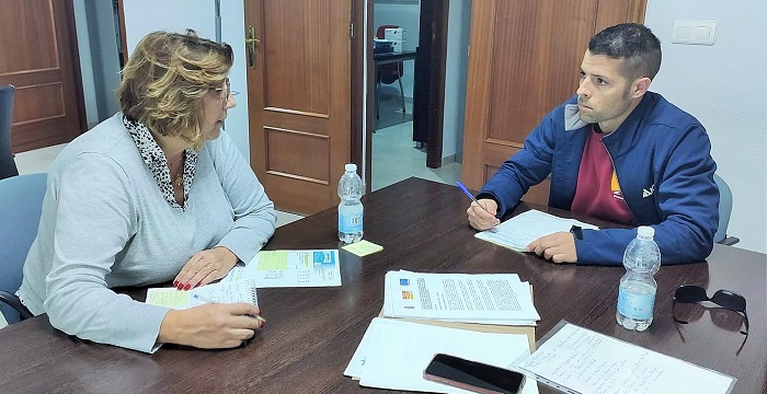 Carchuna-Calahonda refuerza la limpieza y desinfección en sus calles y la atención a mayores y dependientes