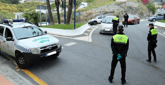 Policía Local y Guardia Civil intensifican los controles de acceso a Almuñécar