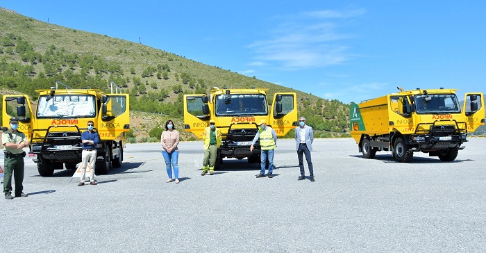 La Junta dota con tres nuevos vehículos autobomba al operativo INFOCA en la provincia de Granada