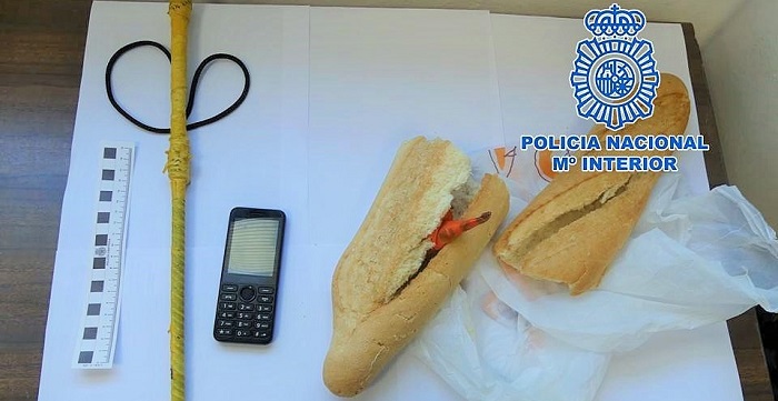 La Policía Nacional de Motril detiene a un varón transportando cocaína oculta en una barra de pan