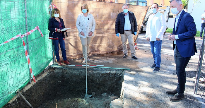 Las primeras catas arqueológicas en la plaza de La Tenería sacan a la luz vestigios históricos del viejo Motril