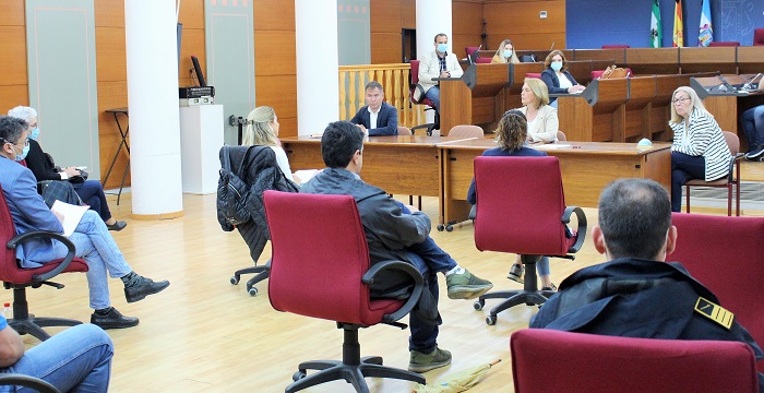 Motril comienza a implementar el plan de contingencia para abrir sus playas este verano “de forma segura”