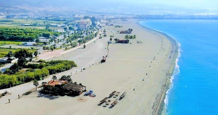 El Ayuntamiento de Motril muestra su total desacuerdo por el otorgamiento de dos banderas negras a sus&nbsp;playas