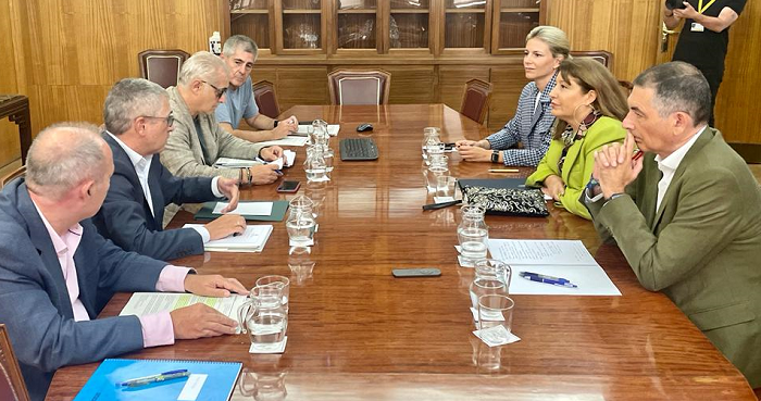 Junta y Estado convocan los grupos de trabajo de Rules, desalación y Ley del Trasvase  