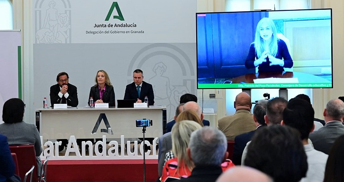 Educación aumentará las restricciones del uso de móviles en las aulas como propone el Consejo Escolar de&nbsp;Andalucía