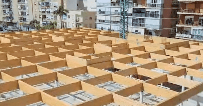 El PSOE vota a favor de una nueva ampliación presupuestaria de las obras del&nbsp;mercado