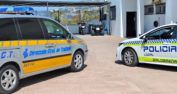 Un nuevo coche de la DGT se suma al parque móvil de la policía local de&nbsp;Salobreña